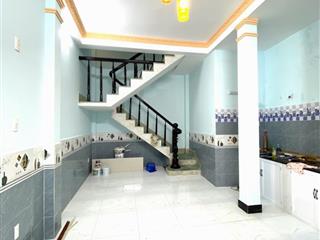 ♥ 2.25 tỷ Nhà gần đường Lý Thái Tổ, Ô tô đậu 40m, 2.5 tầng cứng cáp sạch đẹp 3PN