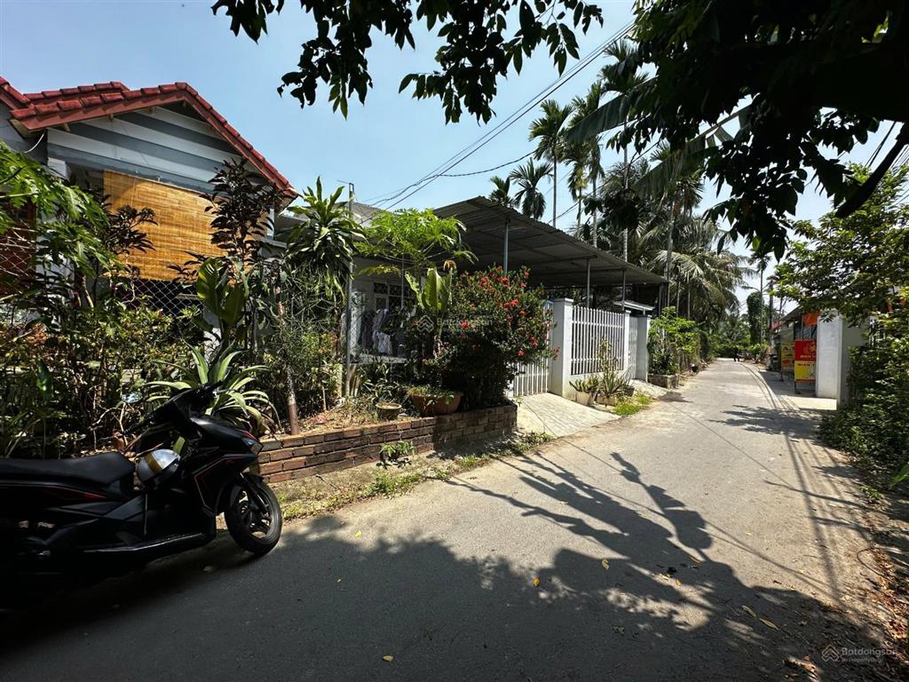 Phát mại căn nhà 20x28,3m (578,5m2) giá tốt nha trang