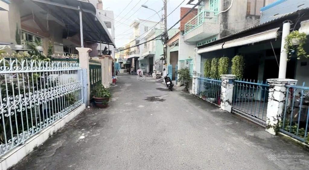 Góc 2mt (8.5x13.5m) đúc 3 tầng đường số 21, quận 2