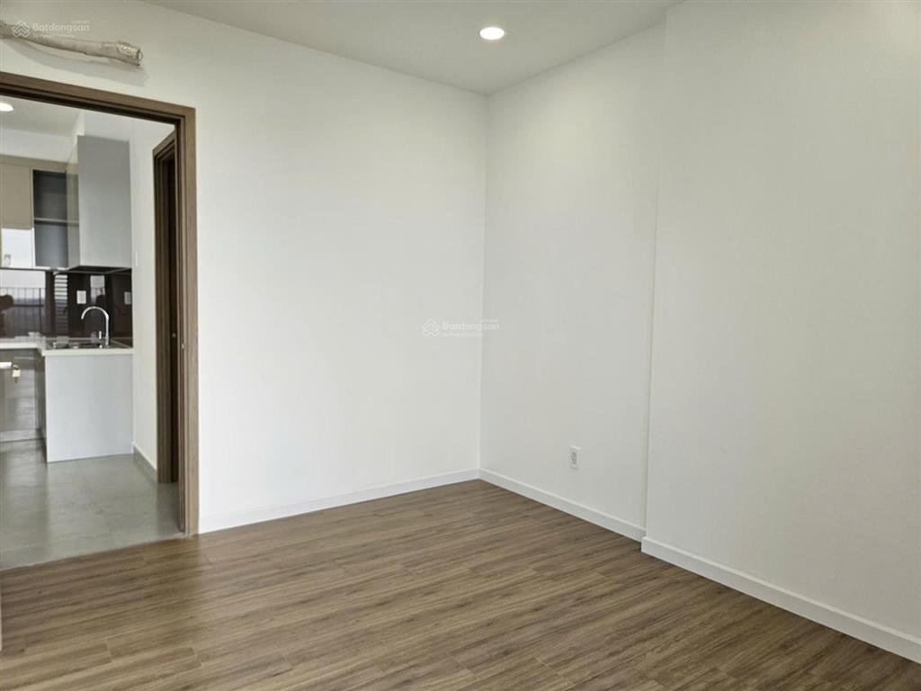 Bán gấp căn hộ mt eastmark 2pn 2wc 73.4m2 giá chỉ 3,850 tỷ đã có sổ hồng