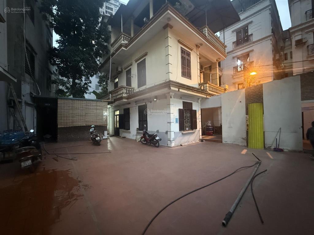 Phố nguyễn văn cừ, p.bồ đề, hà nội, giá66,5 tỷ, dt 300m2, view đẹp!