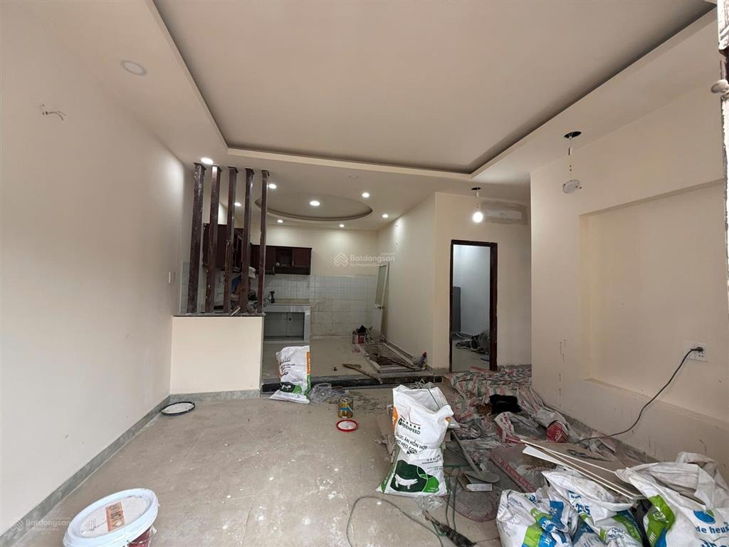 Bán nhà riêng 70m2 hẻm xe hơi lã xuân oai tnpa q9
