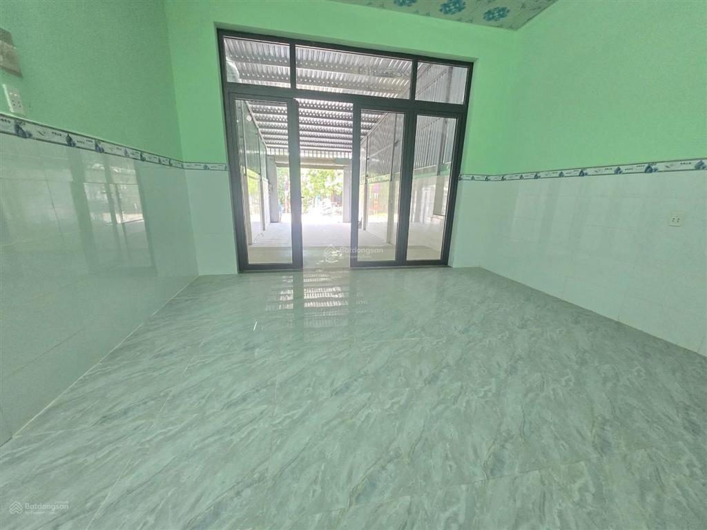 Nhà mặt tiền bùi công trừng dt 5x24m, gần trường võ văn thắng. giá 5.2 tỷ.