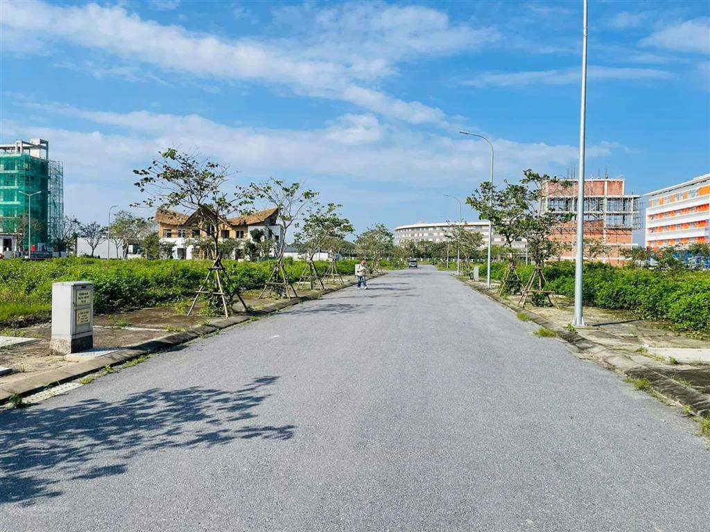 Khu 1a tiếp giáp đh fpt tỷ  138m2, giá chỉ 4,2 tỷ 1 lô duy nhất