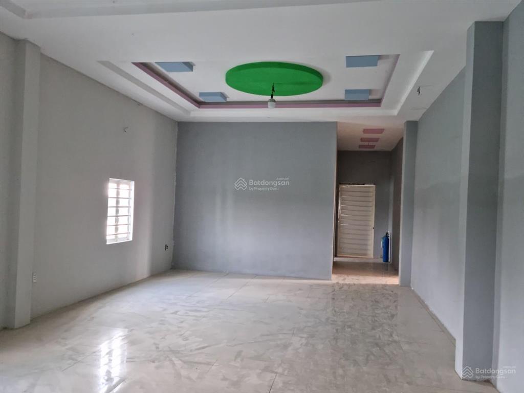 Chính chủ cần bán căn nhà ngang 30m dt 1416m2 mặt tiền võ văn bích gần chợ hóc môn