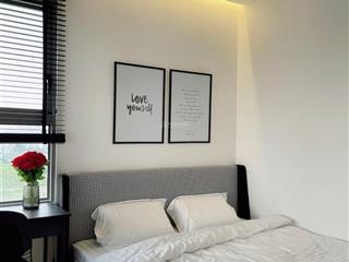 Mình cần bán nhanh chung cư hausneo q9 2pn, tầng trung, có ban công rộng dài, giá chỉ 3,8 tỷ