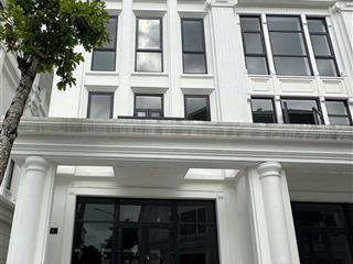 Bán gấp shophouse 105m2 hướng nam duy nhất tại louis city hoàng mai  giá chỉ 30,5 tỷ bao phí