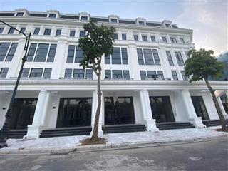 Giá rẻ nhất dự án!! chỉ 28,5 tỷ cho căn shophouse 95m2 gần đường 40mlouis city hm 0922 660 ***