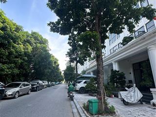 Nhỉnh 30 tỷ cho căn shophouse liền kề đường 17.5m đã hoàn thiện có thang máy louis city hoàng mai