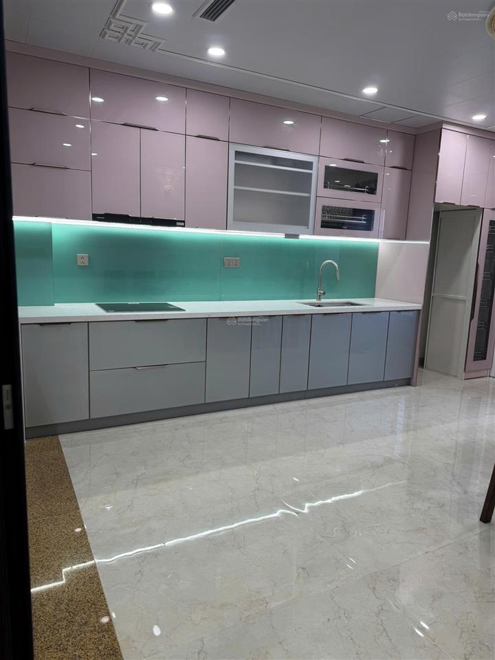 Nhỉnh 30 tỷ cho căn shophouse liền kề đường 17.5m đã hoàn thiện có thang máy  louis city hoàng mai