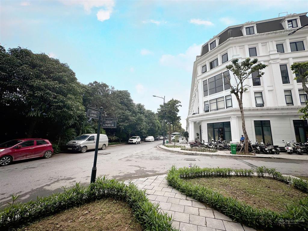 Bán nhanh căn shophouse góc tổng tiền rẻ nhất tại dự án louis city hoàng mai chỉ 44,5 tỷ  đã có sổ