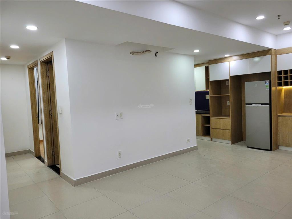 Chính chủ cần bán căn hộ bàn giao full nội thất cosmo 99m2, 3pn, sổ hồng trao tay