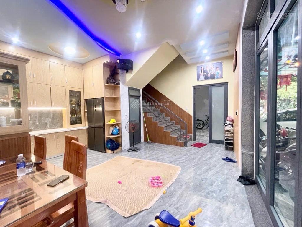 Bán nhà 4 tầng diện tích 216m2 mặt tiền đường hoài thanh ngũ hành sơn