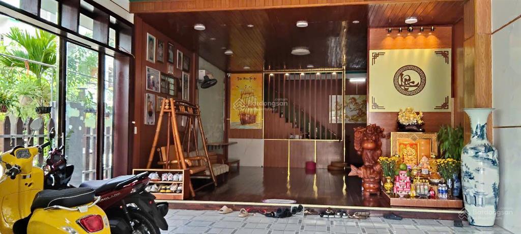 ( giá rẻ ) dt 130m ngang 7m5 nhà 3 tầng lô góc 2 mặt tiền đường 7m5 bùi dương lịch sơn trà.
