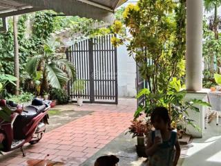 *** chính chủ gửi bán nhà dạng biệt thự 2,5 tầng hồ xuân hương thông lưu quang thuận, ngũ hành sơn.