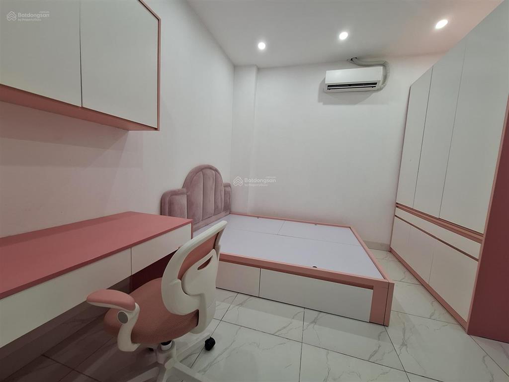 Chỉ 4.35 tỷ, nhà 3 tầng 3pn, đường thông ô tô tải, gần kcn bắc thăng long