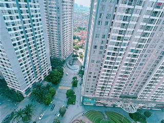 Gia đình bán căn 3 ngủ park 8 timescity diện tích 118m2 tầng đẹp view quảng trường