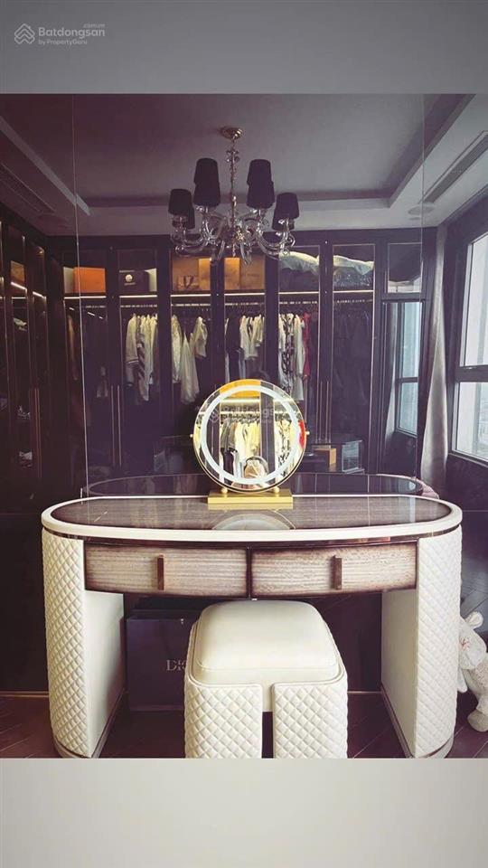 Chính chủ gửi bán 3pn góc park hill sửa 2pn, diện tích 125m  view chất  nội thất luxury