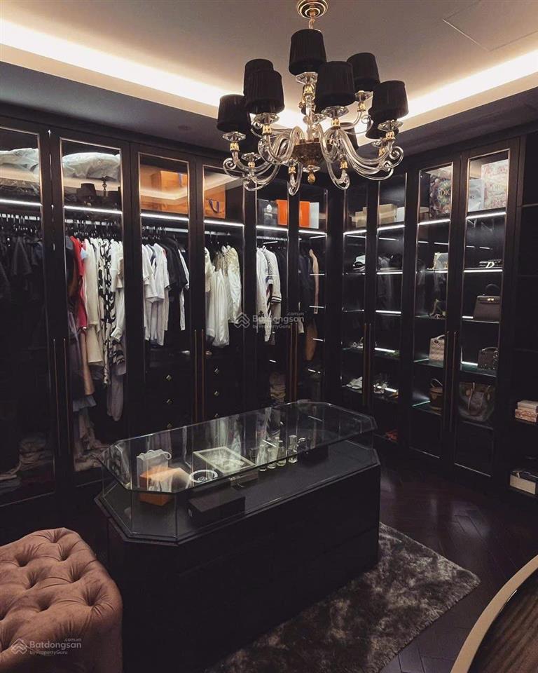 Chính chủ gửi bán 3pn góc park hill sửa 2pn, diện tích 125m  view chất  nội thất luxury