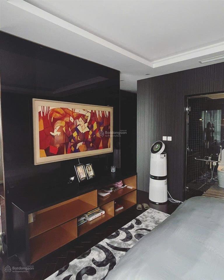 Chính chủ gửi bán 3pn góc park hill sửa 2pn, diện tích 125m  view chất  nội thất luxury