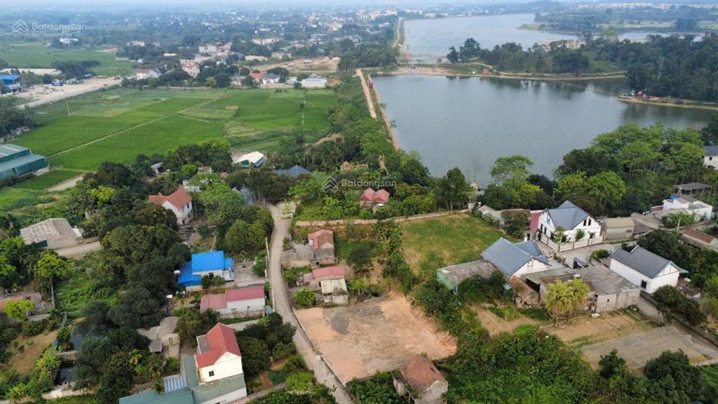 6.7 tỷ, dt 721m2 có 180m2 thổ cư hàng phân lô cạnh hồ văn sơn, chương mỹ, hà nội