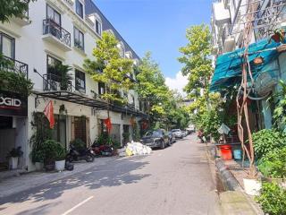 Bán liền kề lacasta 88m2 văn phú 2 mặt tiền nhà đẹp 20 tỷ chút