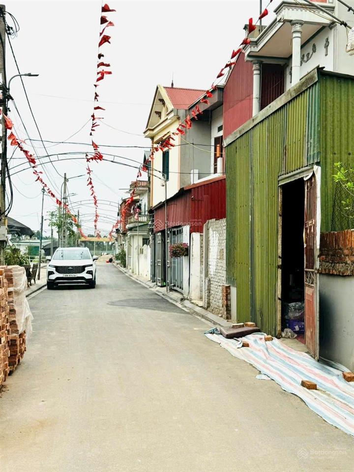 Bán 76m2 bìa làng thôn đồng  sát võ nguyên giáp