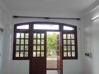 Cho thuê phòng cao cấp 35 hoàng saq1 view bờ kè trực diện, thích hợp làm văn phòng hoặc kinh doanh