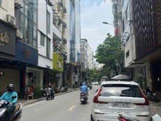 Bán nhà mặt phố đống đa, khu vực hoàng cầu. 50m2 mt hơn 5,2m, 6 tầng chỉ 26 tỷ