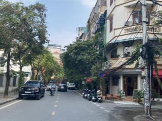 Bán nhà kv phố hoàng cầu. ngõ 61 oto tránh kd vỉa hè, 120m2 mặt tiền 8m.