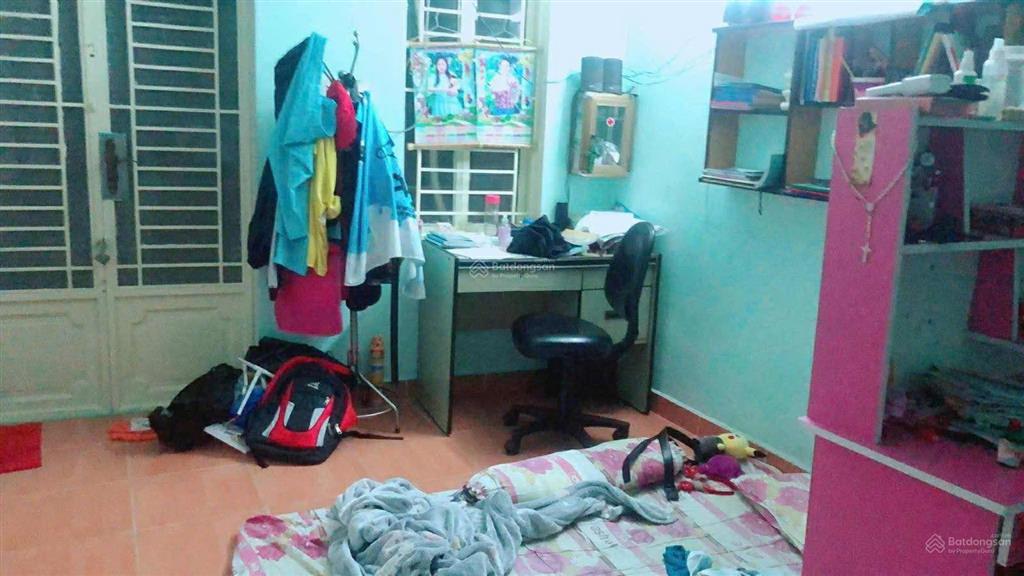 Hiếm trung tâm tân phú tktq cách hẻm xe hơi 5m 3 tầng đúc 4x6m nở hậu ko qh ko lộ giới chỉ 3 tỷ