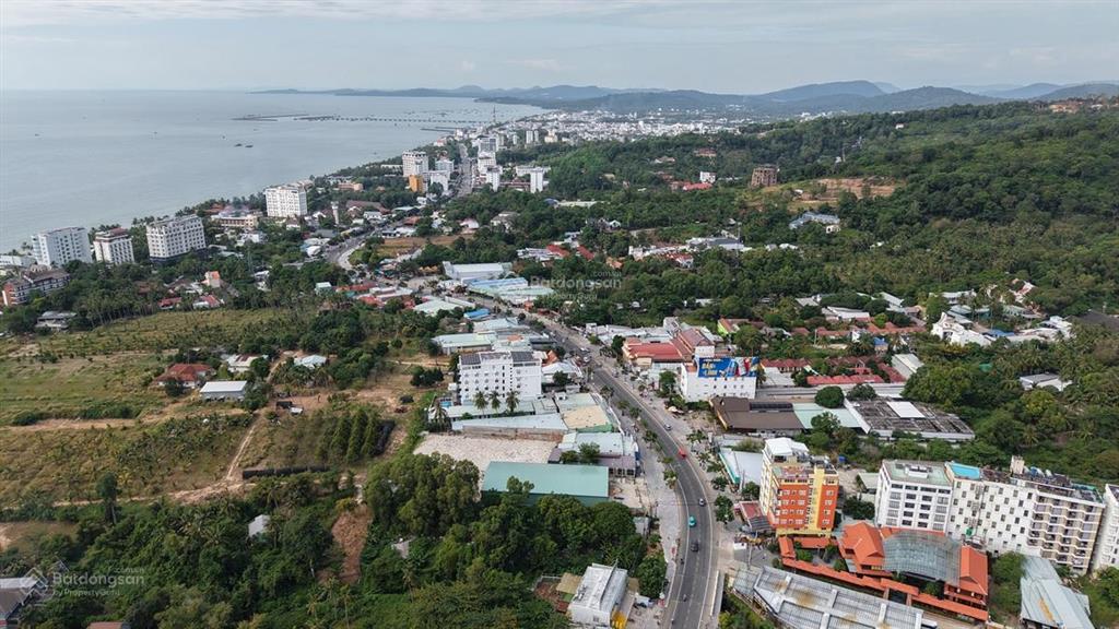 Bán đất mặt tiền trần hưng đạo, dương đông  3220m2 giá 65tr/m2