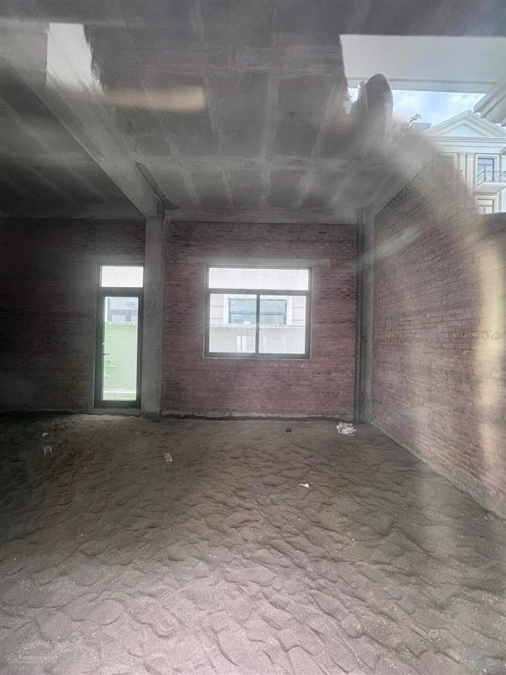 Nhà phố vin q9 126m giá bán chỉ 19 tỷ, vị trí đẹp, 1 căn duy nhất, giá bán tốt nhất hiện tại