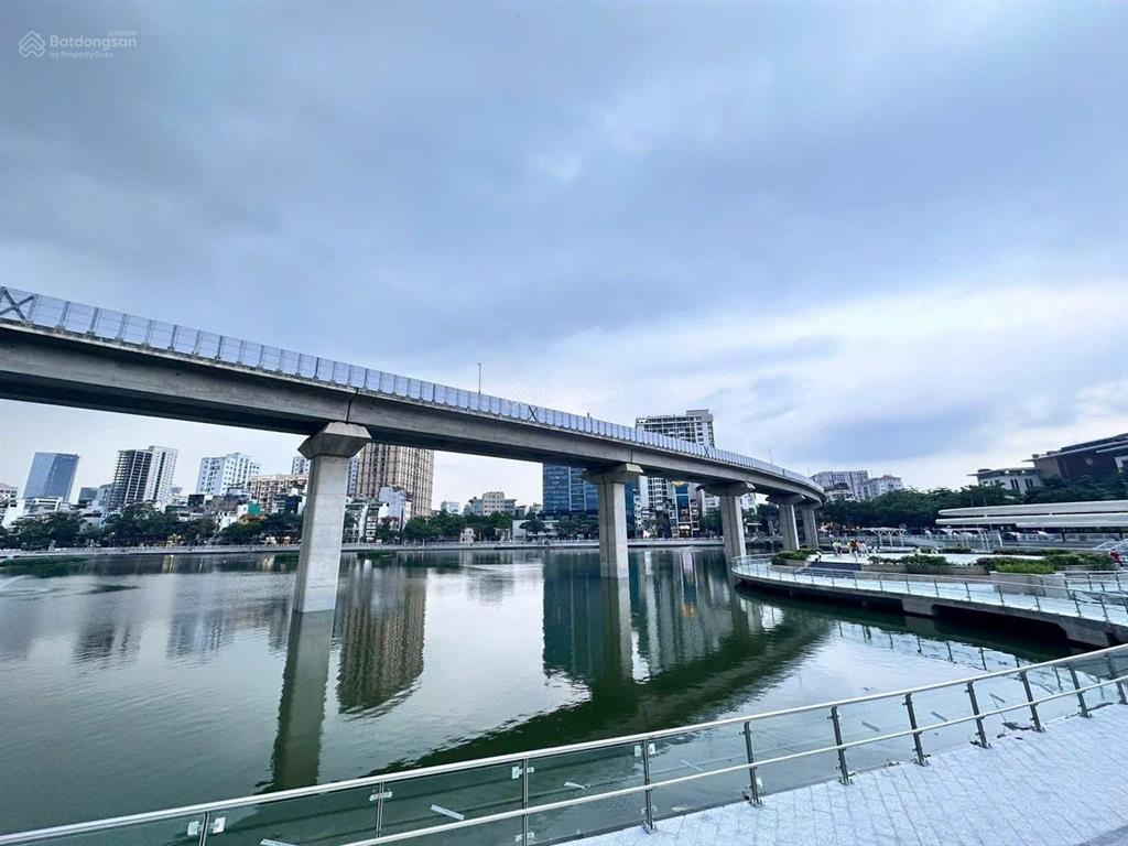 Mặt phố mai anh tuấn view hồ hoàng cầu vỉa hè kinh doanh 50m2*6t thang máy 31.9tỷ