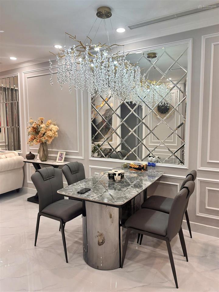 Nhà đẹp cho thuê gấp 2 ngủ tại park 8 times city, nhà cao cấp. giá 15 triệu/tháng vào được luôn