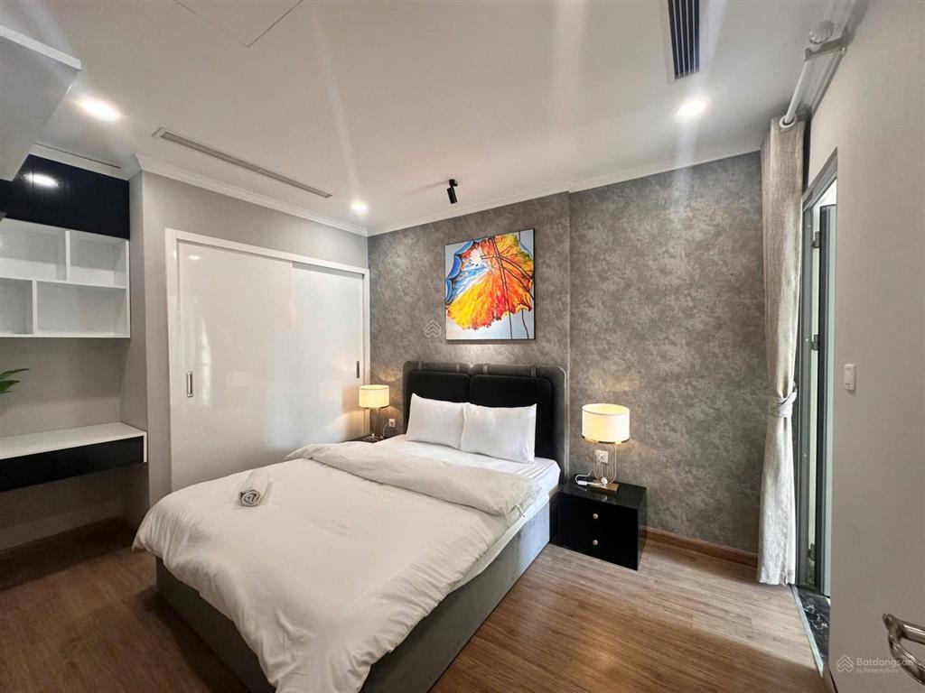 Nhà đẹp cho thuê gấp 2 ngủ tại park 8 times city, nhà cao cấp. giá 15 triệu/tháng vào được luôn
