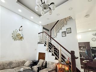 Nhà đẹp 1 trệt 1 lầu hoàn công kiên cố linh chiểu, thủ đức. đối diện vincom thủ đức