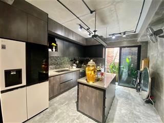 Cơ hội sở hữu nhà đẹp hẻm xe hơi, thang máy chuẩn bị sẵn tp. thủ đức
