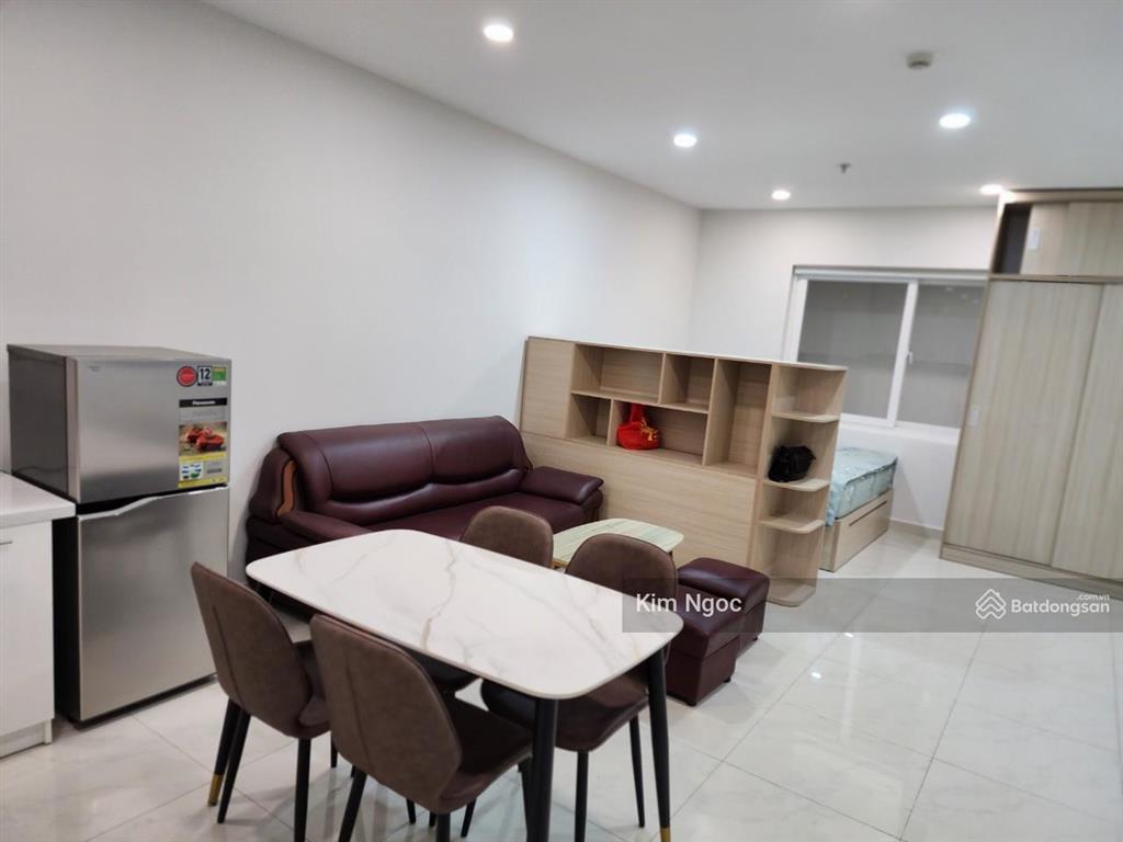 Bán căn hộ officetel cc saigon mia 40m²  giá 2tỷ5, sẵn nội thất cơ bản. gọi em ngọc 0979 191 ***