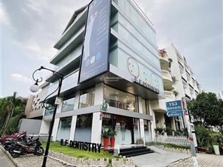 Góc 2mt 123 an dương vương q5  7.5x20m  7 tầng  hđt 150tr/tháng !!