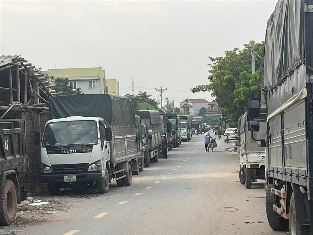 Chỉ 4,85 tỷ sở hữu vị trí kinh doanh cực khủng ngay cổng chợ mới đông tảo, giáp văn giang