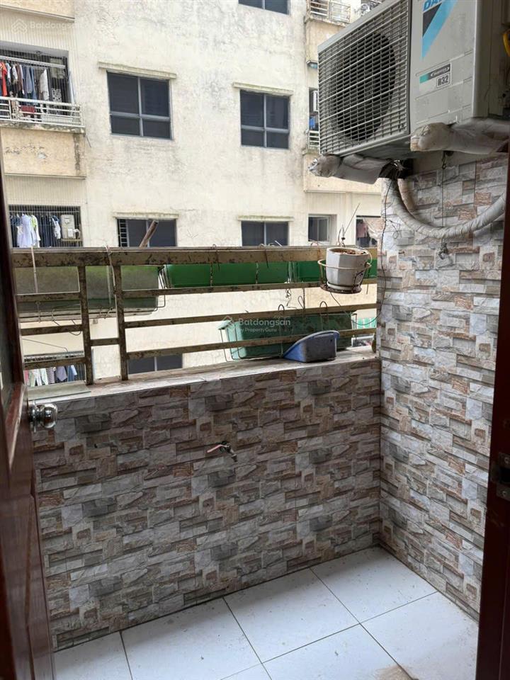 Chính chủ đổi căn to hơn nên em cần bán căn 2pn chung cư đại thanh. giá 3tỷ2