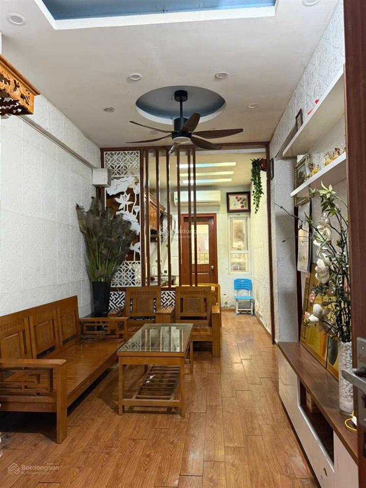 Chính chủ đổi căn to hơn nên em cần bán căn 2pn chung cư đại thanh. giá 3tỷ2