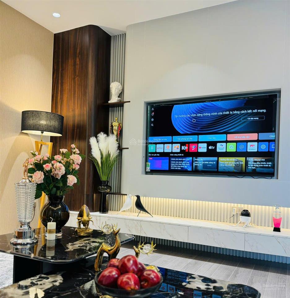 Chính chủ bán căn hộ 75,m23pn2vs full đồ đẹp tầng trung hướng mát giá 6,3 tỷ không đăng ảo chào ảo