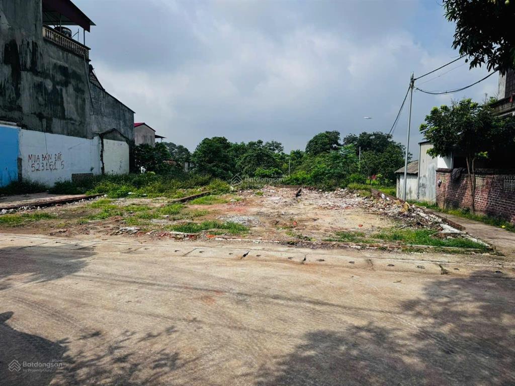 Trục chính cực đẹp gần chợ nam cương  hiền ninh. mua là lời, ở là tiện.  0976 677 ***