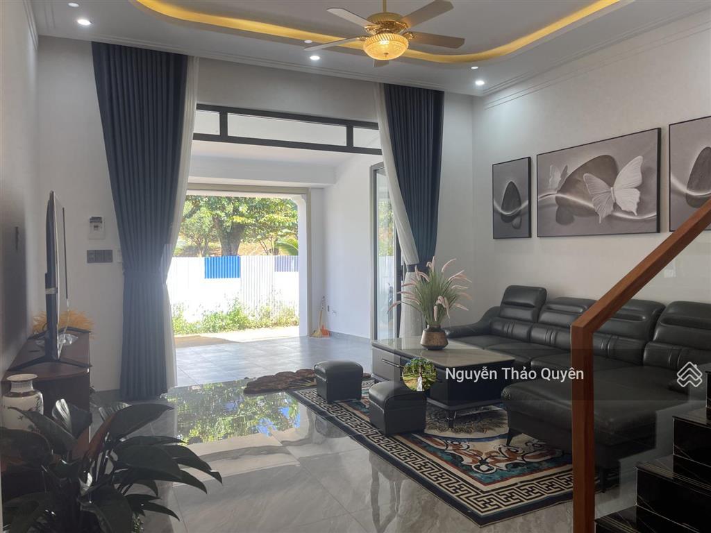 Chính chủ cần bán nhà trung tâm phường 2  tp. bảo lộc  để lại toàn bộ nội thất