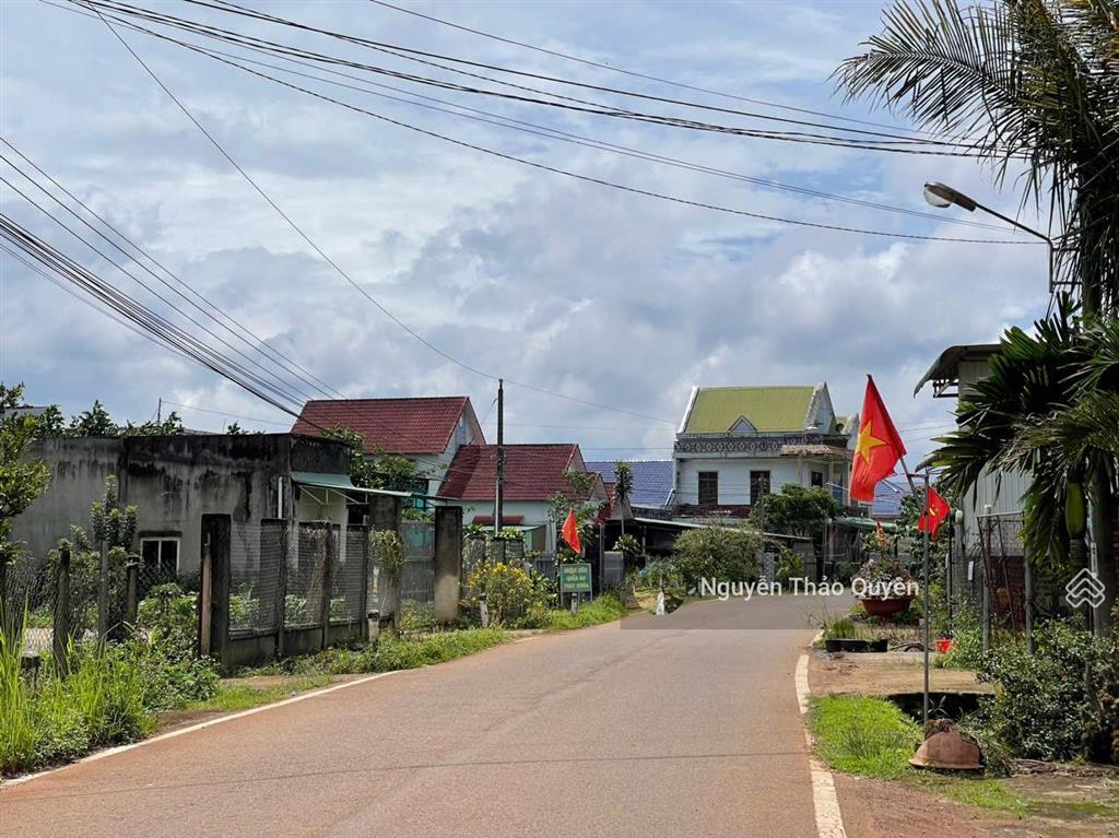 Chính chủ bán đất thôn 12 lộc ngãi  ngay nhà thờ lâm phát  5mx21m sẵn thổ cư giá chỉ 380tr