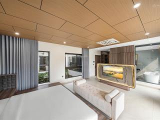 Bán biệt thự mặt tiền vương thừa vũ, sát biển đà nẵng, vị trí siêu đẹp kinh doanh