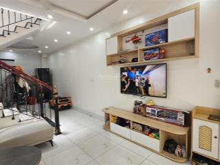 Bán nhà 2 tầng phố phan trứ. ngõ cực nông, nhà đẹp về ở ngay. tiện ích ngập tràn.