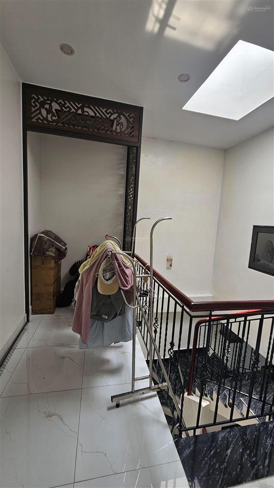 Bán nhà 2 tầng phố phan trứ. ngõ cực nông, nhà đẹp về ở ngay. tiện ích ngập tràn.